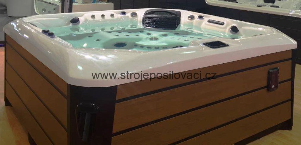 Hydromasážní vířivka pro 5 osob 805A