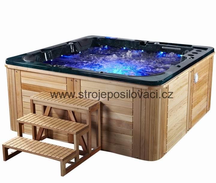 Hydromasažní vana pro 6 osob 5502