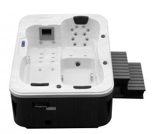 Hydromasažní vířivý bazén MILANO pro 3 osoby 
